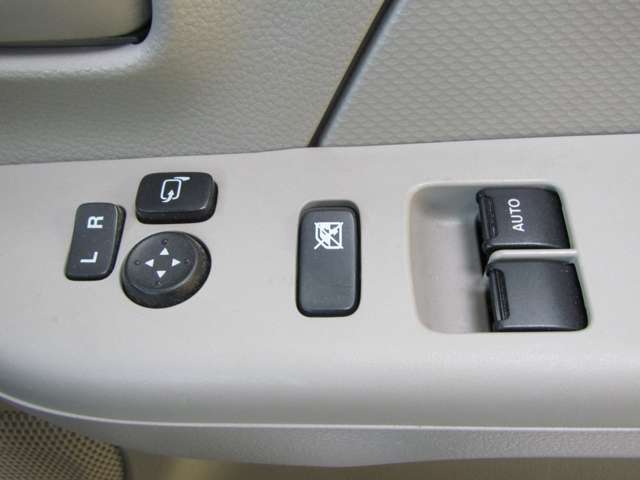U00047602422_11_001.jpg
