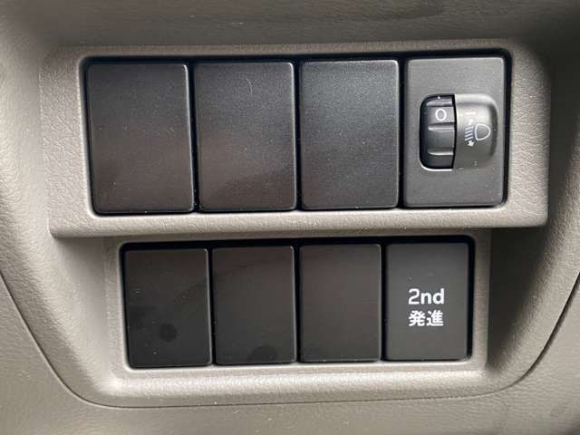 U00044848573_30_002.jpg