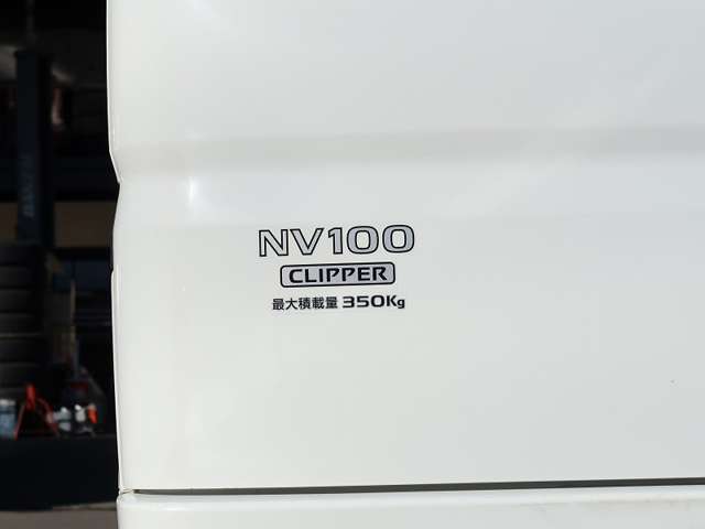 U00047680318_70_001.jpg