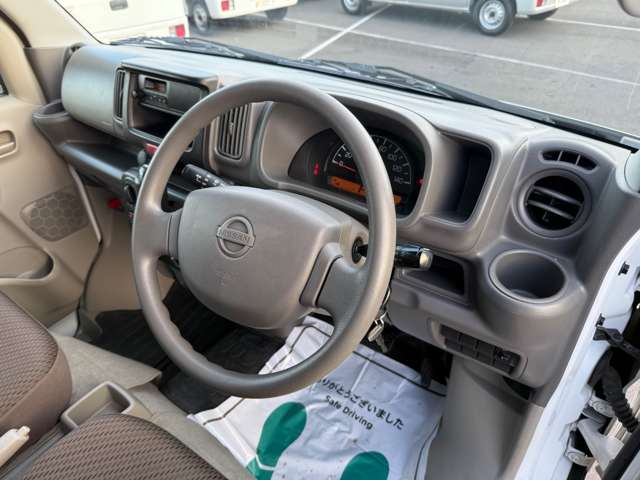 UJ0048362264_31_003.jpg