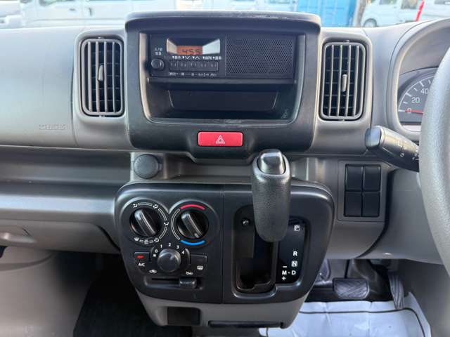 UJ0048362264_36_003.jpg