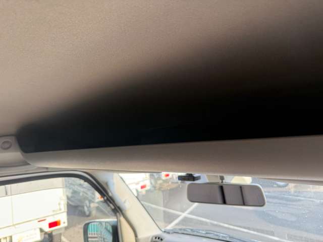 UJ0048579487_34_002.jpg