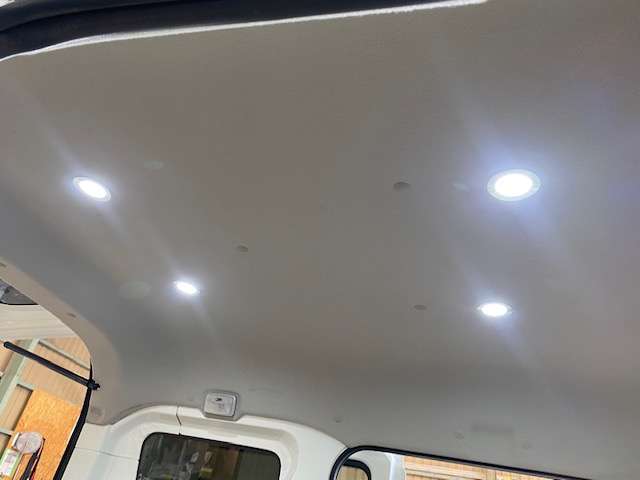 UJ0048579487_59_002.jpg