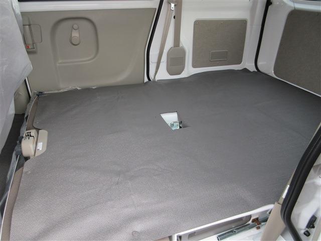 UJ0047921962_39_001.jpg