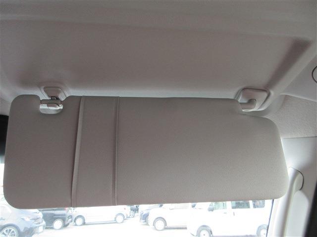 UJ0047921858_19_001.jpg