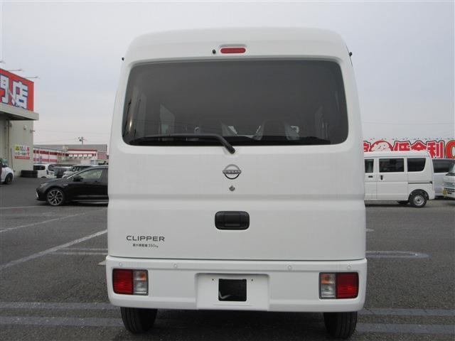 UJ0047921858_51_001.jpg