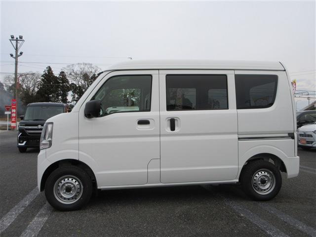 UJ0047921858_53_001.jpg