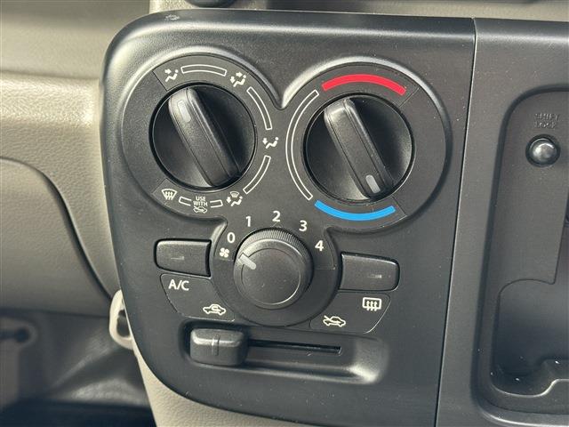 UJ0048567444_32_001.jpg