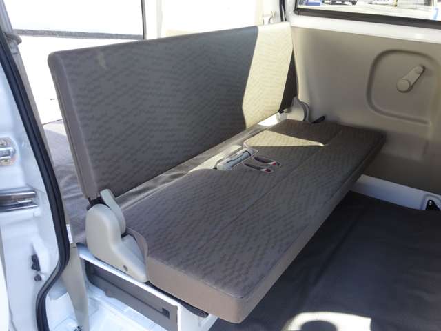 UJ0047860091_15_001.jpg