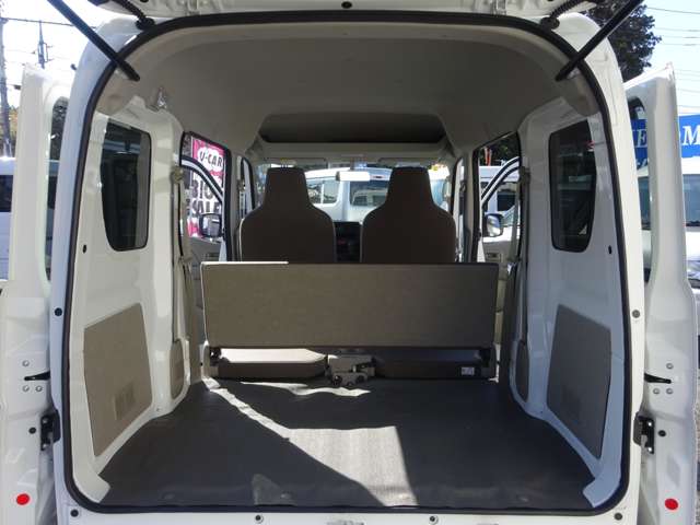 UJ0047860091_17_001.jpg