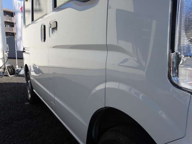 UJ0047860091_58_001.jpg