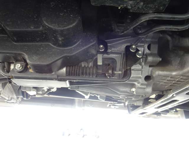 UJ0047860091_63_001.jpg