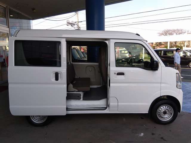 U00048181389_35_001.jpg