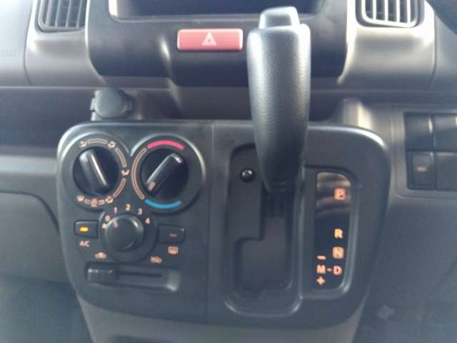 U00048181389_64_001.jpg