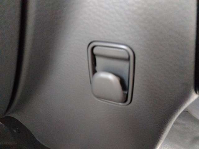 U00048181389_76_001.jpg