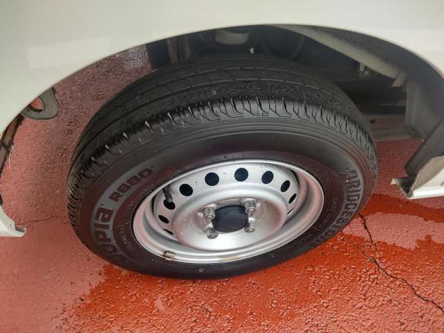U00045932142_35_002.jpg