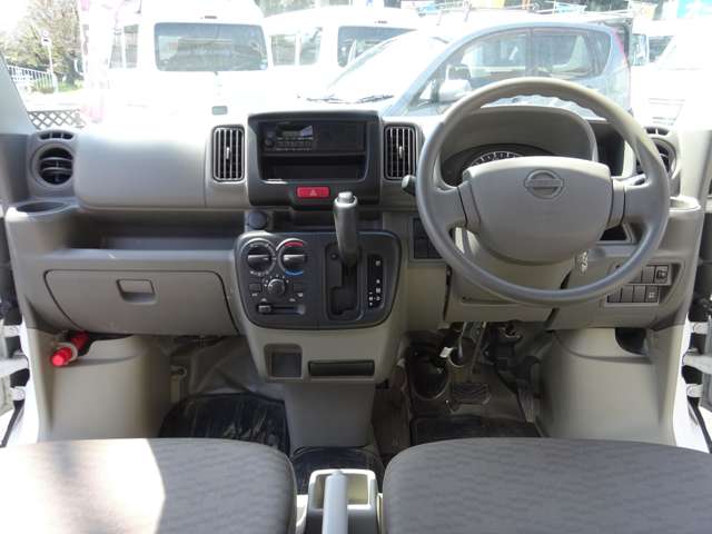 UJ0048629334_30_001.jpg