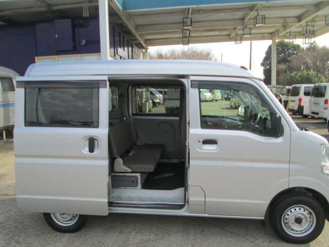 U00048028524_30_001.jpg