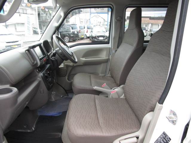 UZ0046340597_16_001.jpg