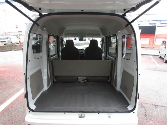 UZ0046340597_5_001.jpg