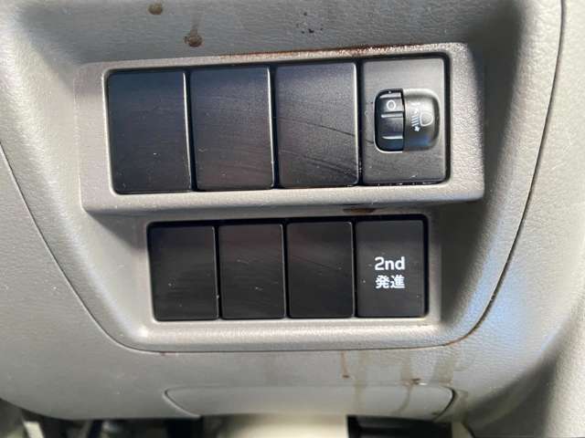 U00048242118_32_001.jpg