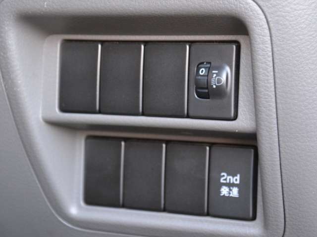 U00047909086_16_002.jpg