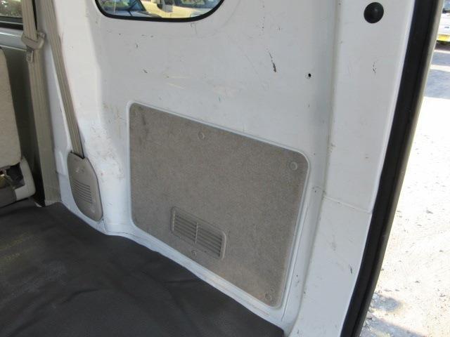 UJ0047052999_18_001.jpg