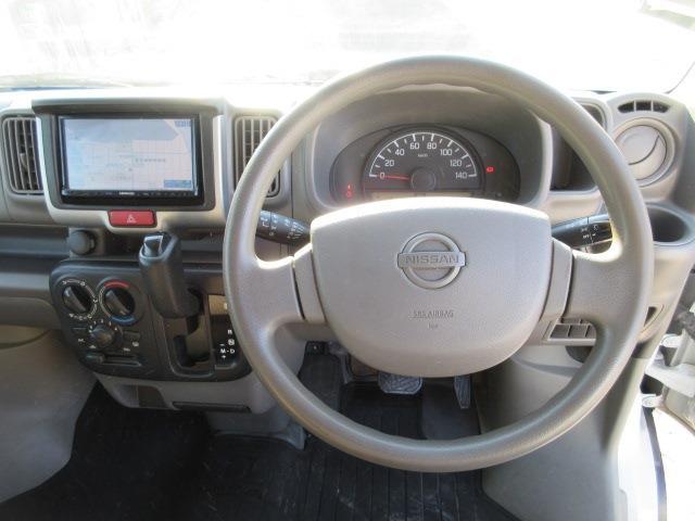 UJ0047052999_19_001.jpg