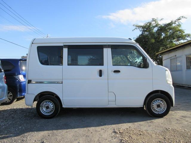 UJ0047052999_4_001.jpg