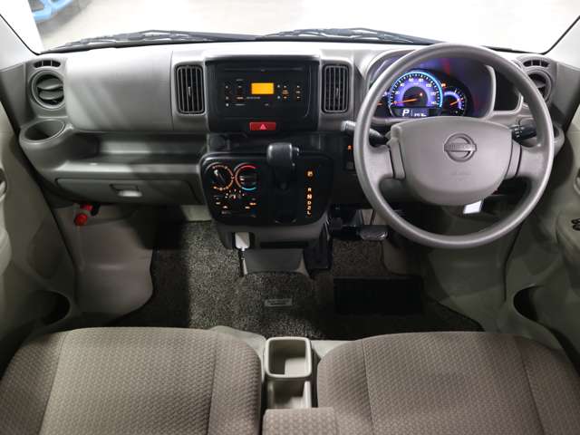 UZ0048153978_6_002.jpg