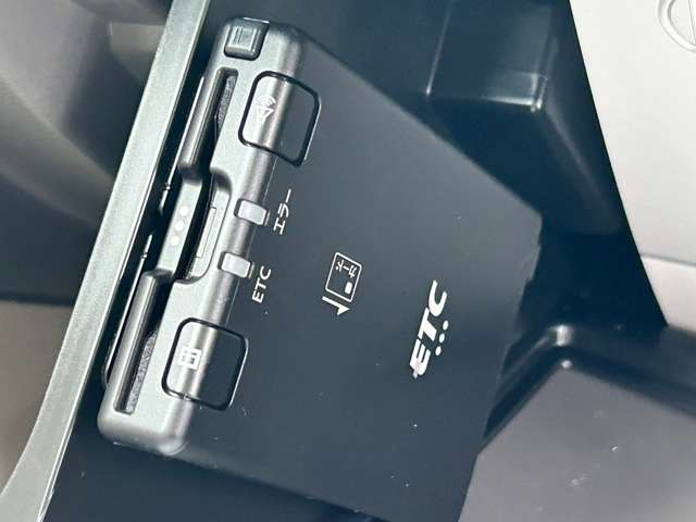 U00048239956_32_001.jpg