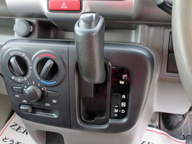 U00048472402_30_002.jpg