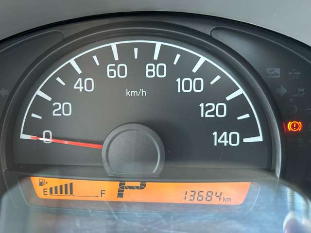UZ0048583447_61_002.jpg