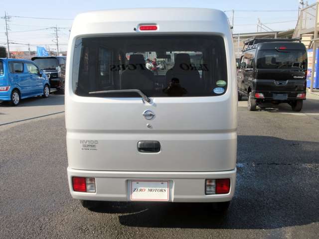 U00048173772_4_001.jpg