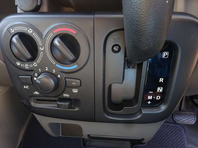 U00040467640_48_001.jpg