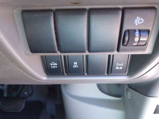 U00048068867_15_001.jpg