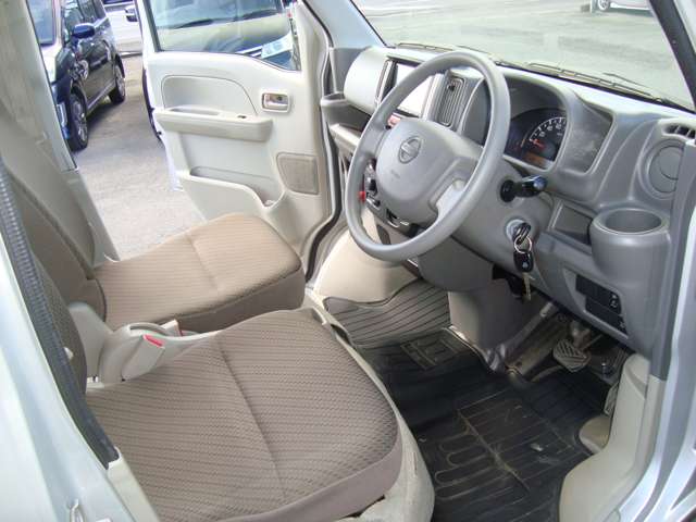 U00048103943_10_001.jpg