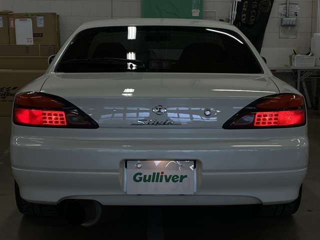 U00047738990_33_001.jpg