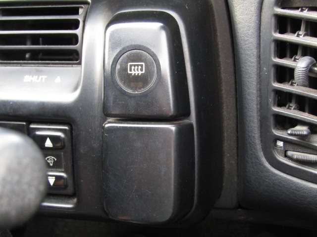 U00047882282_57_003.jpg