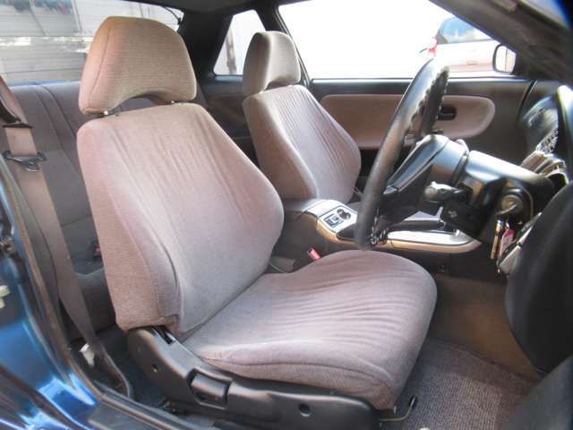 UJ0048192481_10_004.jpg