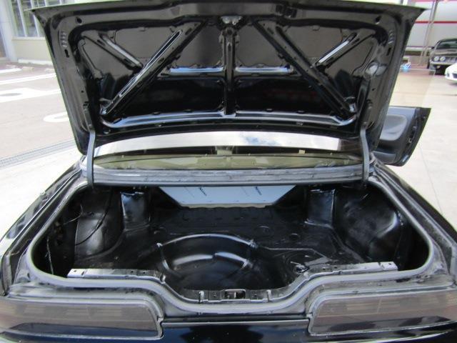 UJ0043529817_10_001.jpg