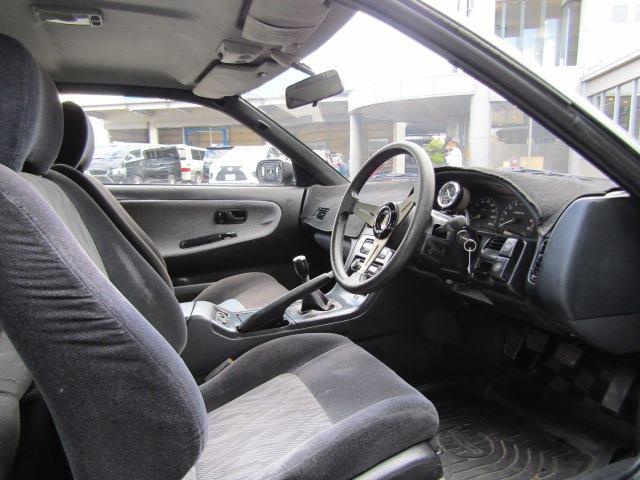 UJ0043529817_13_001.jpg