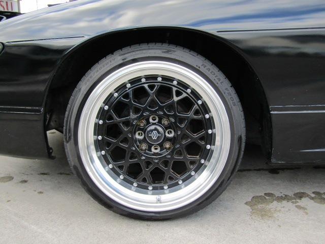 UJ0043529817_3_001.jpg
