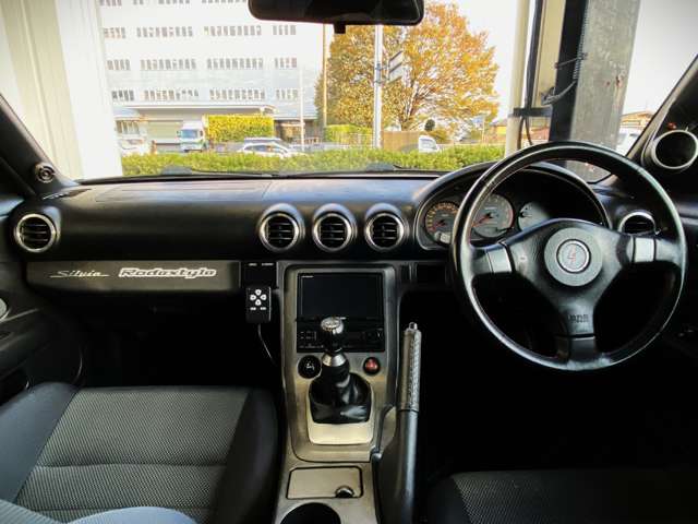 U00048552531_11_001.jpg