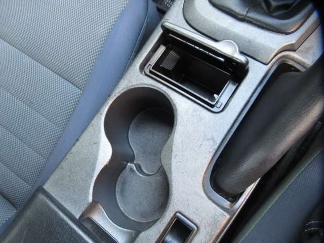 UJ0048378500_38_003.jpg