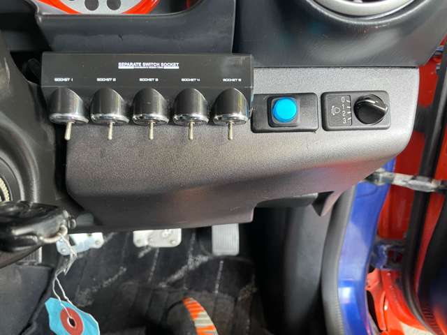 U00041834763_57_003.jpg