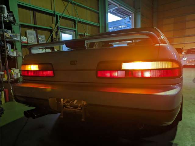 U00044341652_54_003.jpg