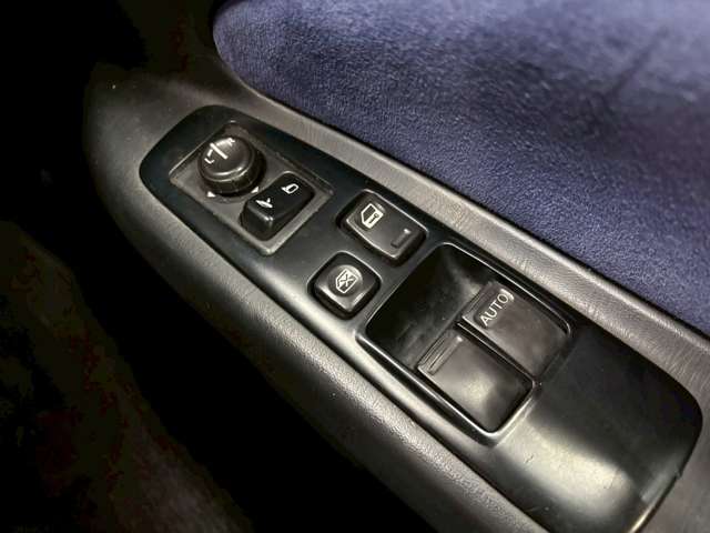U00048515943_42_001.jpg