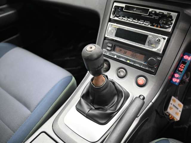 UJ0046683624_49_002.jpg