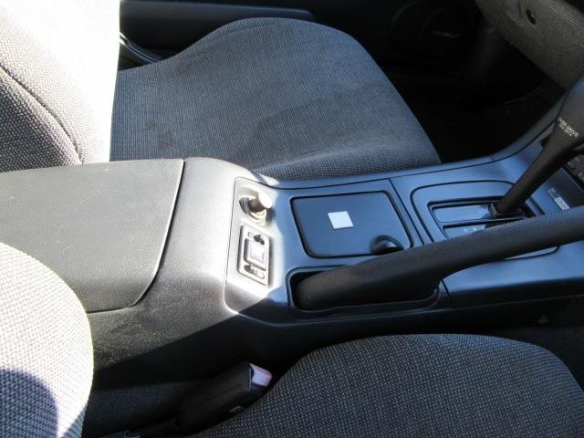 UJ0044067496_12_001.jpg